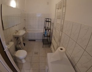 Apartament cu 2 camere, decomandat, Centru, 60mp