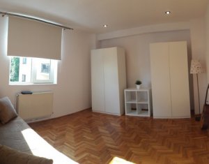 Appartement 4 chambres à vendre dans Cluj-napoca, zone Zorilor