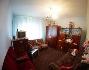 Apartament 3 camere, decomandate, 2 bai, Gheorgheni, zona Titulescu