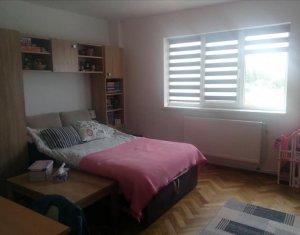 Apartament 2 camere decomandat zona Bucium 