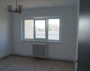 Apartament 2 camere decomandate, finisat, etaj intermediar, Intre Lacuri 