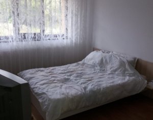 Vanzare apartament 2 camere decomandate, situat in Floresti, zona Stejarului