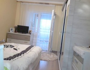 Vanzare apartament 3 camere decomandate, etaj 1, zona Marasti