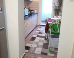 Vanzare apartament 3 camere decomandate, etaj 1, zona Marasti