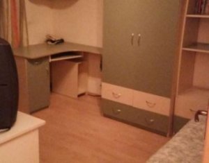 Vanzare apartament cu 3 camere decomandate in zona Garii