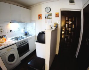 Appartement 3 chambres à vendre dans Cluj-napoca, zone Manastur