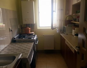 Vanzare apartament cu 2 camere, decomandat, Floresti, strada Porii