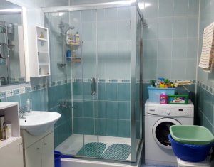 Vanzare apartament cu 2 camere, decomandat, Floresti, strada Porii