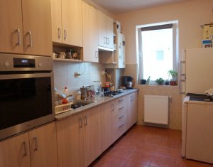 Vanzare apartament cu 2 camere, partial mobilat, Florilor, Floresti