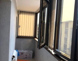 Vanzare apartament cu 2 camere, ultrafinisat, Floresti, strada Eroilor