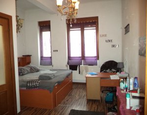 Apartment 4 rooms for sale in Cluj-napoca, zone Centru