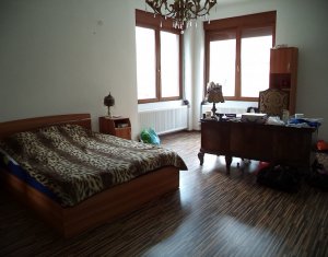 Apartment 4 rooms for sale in Cluj-napoca, zone Centru