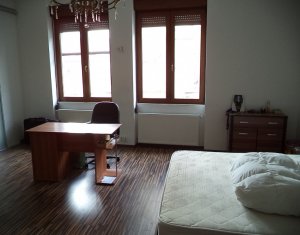  Apartament cu 4 camere, 136mp, etaj 1, zona Piata Muzeului