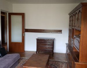 Apartament de 3 camere Louis Pasteur zona UMF