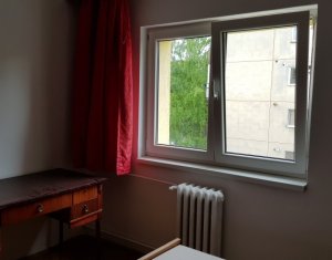 Apartament de 3 camere Louis Pasteur zona UMF