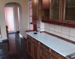 Vanzare apartament 3 camere decomandat in cartierul Marasti