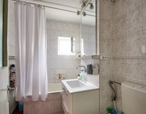 Appartement 3 chambres à vendre dans Cluj-napoca, zone Manastur