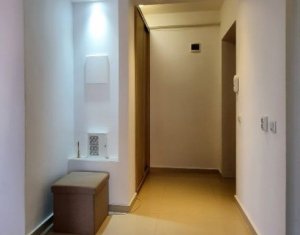 Vanzare apartament cu 2 camere, mobilat modern, Floresti, strada Eroilor