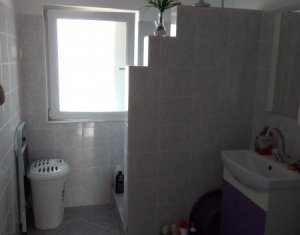 Apartment 2 rooms for sale in Floresti