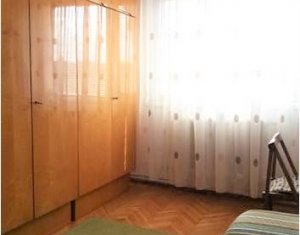 Apartament de vanzare 3 camere, 65 mp, zona Piata Cipariu, Gheorgheni