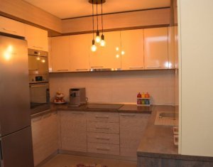 Apartament cu 3 camere, zona Campului, Manastur