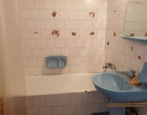 Apartament 3 camere, decomandat, 65 mp, balcon, bloc izolat, Marasti, Dambovitei