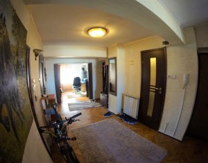 Apartment 4 rooms for sale in Cluj-napoca, zone Centru