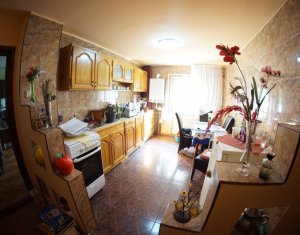 Vanzare apartament 3 camere, decomandat, 65 mp,  Marasti