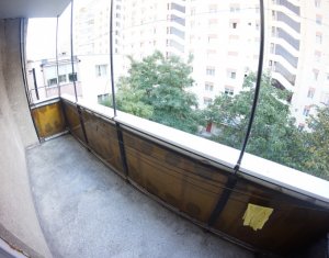 Apartament 3 camere, decomandat, 65 mp, 2 balcoane, garaj, boxa, Cinema Marasti