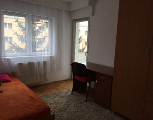 Vanzare apartament 4 camere decomandate, etaj intermediar, zona Pasteur, Zorilor