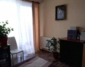 Apartment 2 rooms for sale in Floresti