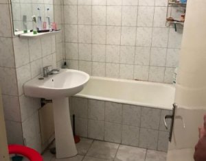 Apartament 4 camere, 80 mp, decomandat, 2 bai, 2 balcoane, etaj 1/4  Zorilor