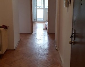 Apartament 4 camere, decomandat, 100 mp, 3 balcoane, beci, garaj, Manastur