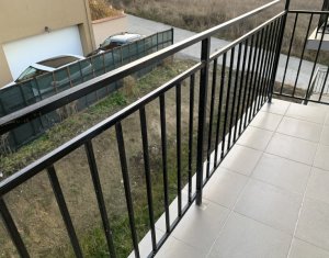 Vanzare apartament 2 camere, situat in Floresti, zona Teilor