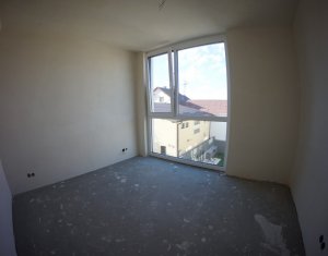 Apartament de vanzare, 3 camere, 74 mp, etaj intermediar, bloc nou, Gheorgheni