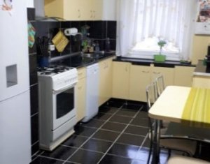 Apartament cu 3 camere, 72 mp, etaj intermediar, cartierul Manastur