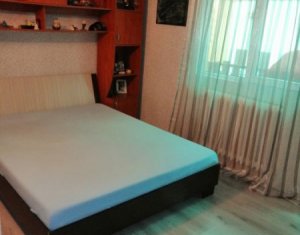 Apartament 3 camere, parcare, zona strazii Clinicilor