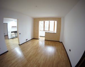 Apartament 3 camere, 65 mp, balcon, boxa 20 mp, etaj 3 din 4, garaj, in Manastur