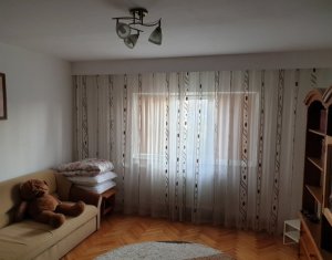 3 camere, decomandat,  75 mp, etaj intermediar, zona Arinilor