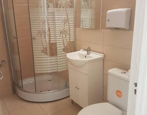 Apartament cu 2 camere, 48 mp, ultracentral, pentru birouri