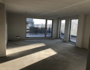 Apartament de vanzare finisat, 3 camere, 83 mp, etaj intermediar, Zorilor