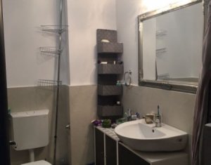 Apartament cu 2 camere, 57 mp, etaj intermediar, cu parcare, zona VIVO