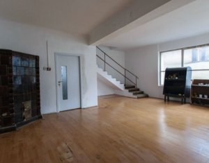 Appartement 4 chambres à vendre dans Cluj-napoca, zone Marasti