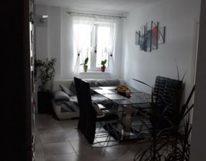 Apartament cu 2 camere, etaj intermediar, cu parcare, modern si practic