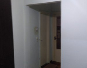 Appartement 3 chambres à vendre dans Cluj-napoca, zone Manastur