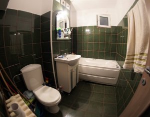 Appartement 4 chambres à vendre dans Cluj-napoca, zone Manastur