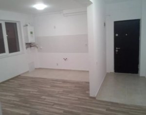 Apartment 3 rooms for sale in Floresti