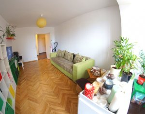 Apartament 2 camere, decomandat, 51 mp+balcon, 2 parcari, etaj 1/4, Iulius Mall