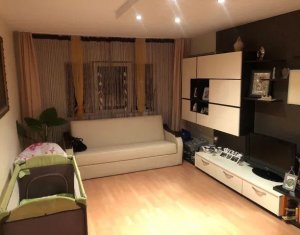 Apartament 3 camere, 50 mp, decomandat, zona Primarie-Baciu, pret atractiv