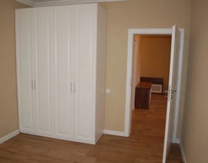 Appartement 3 chambres à vendre dans Floresti